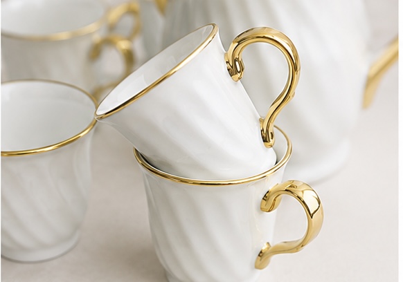 Luxury Tea Set - White & Gold - Image 5