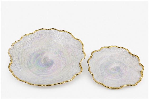 Iridescent Flower-Shaped Serving Dishes – Set of 2 - Image 3